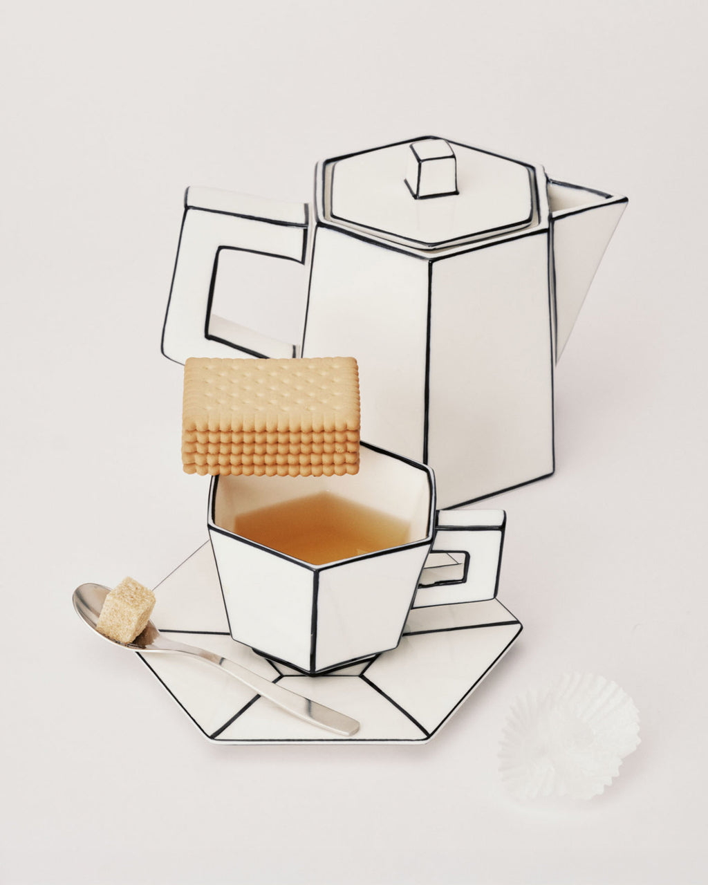 Tea Pot White-Black Carte Blanche