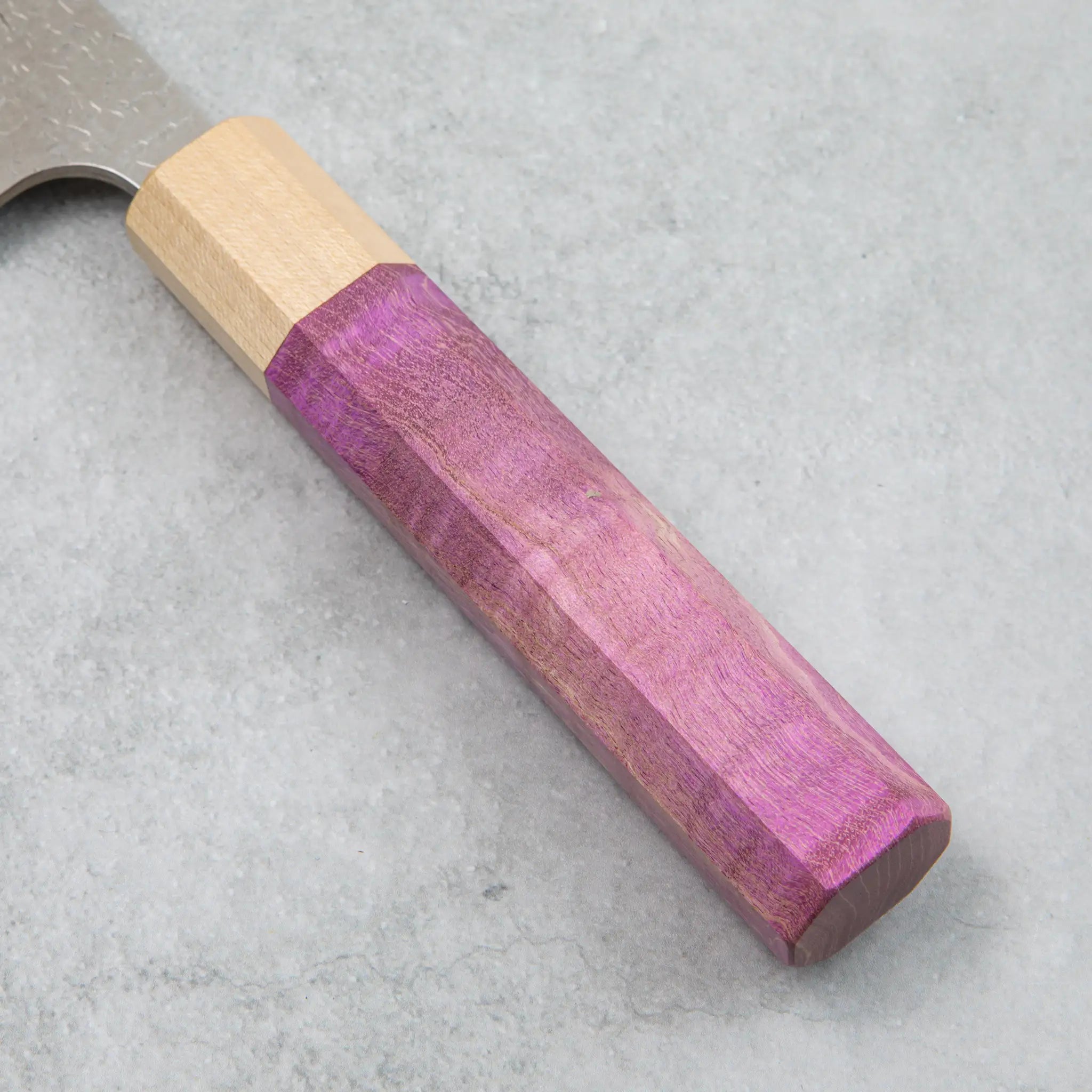 Kamo Hamono VG10 Tsuchime Damascus Juhyo Santoku Knife (Purple Handle)