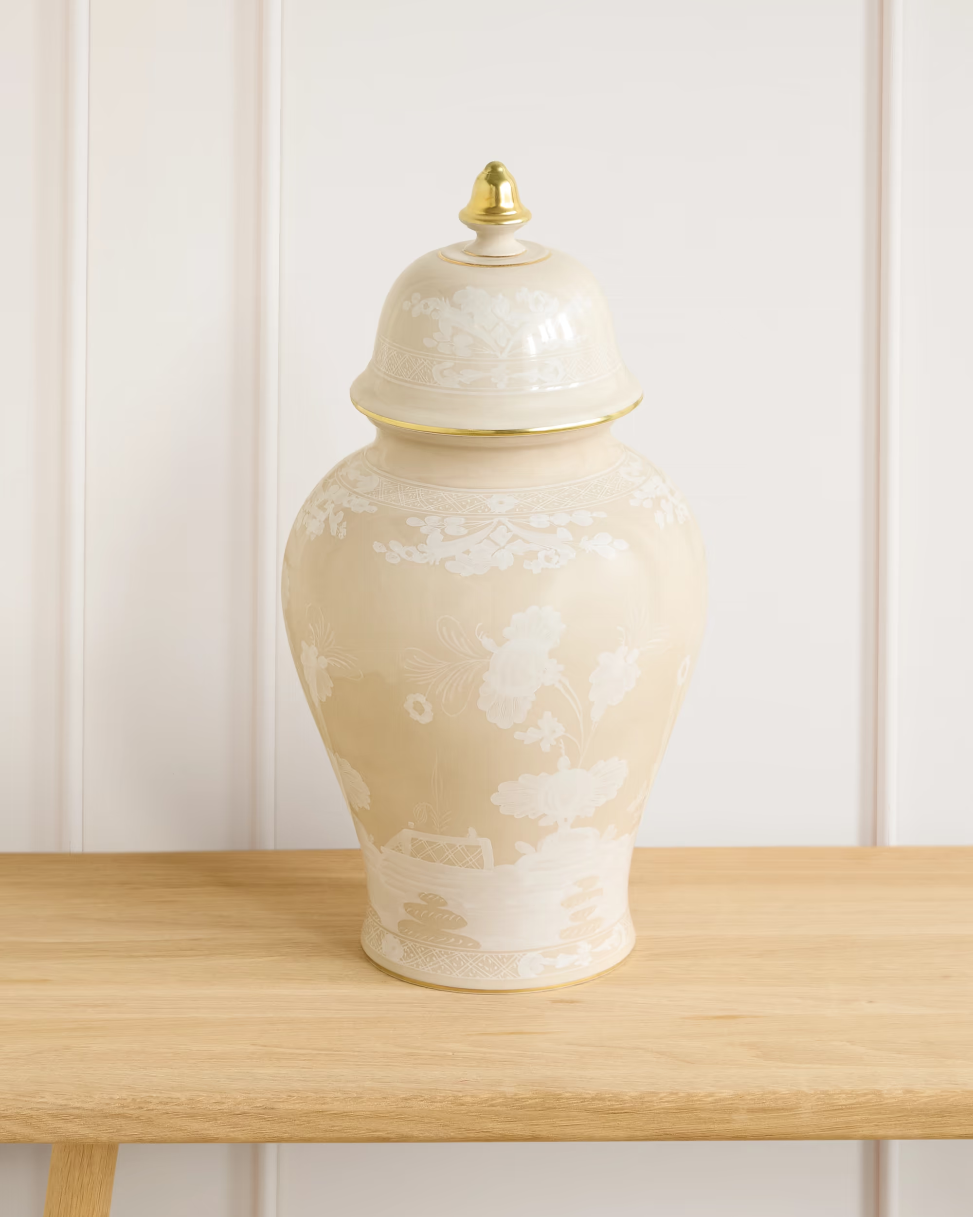 Oriente Italiano Porcelain Potiche Vase