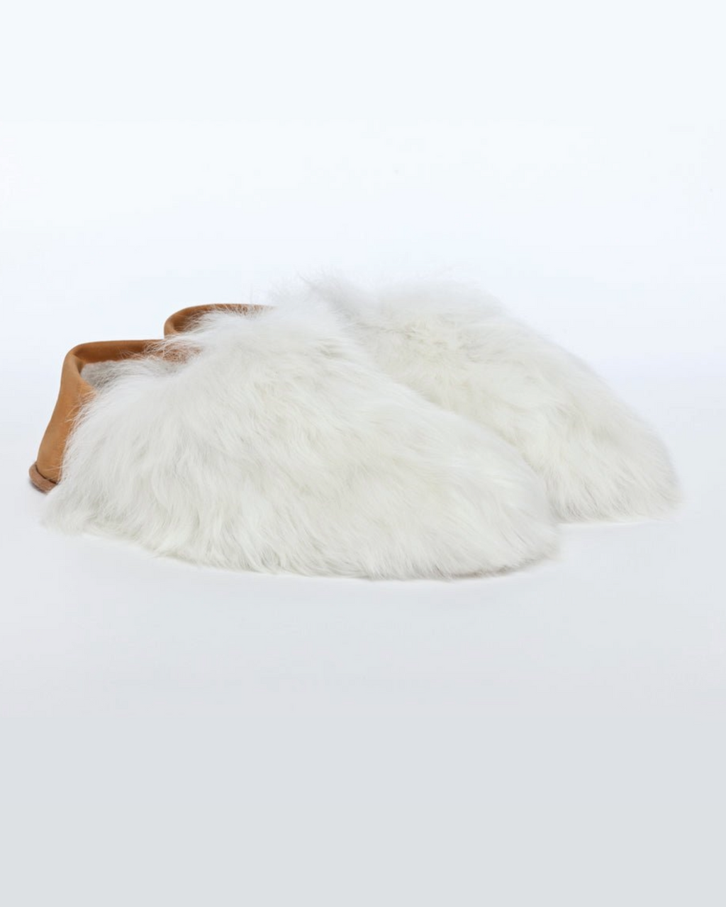 Pearl White Express Alpaca Slippers