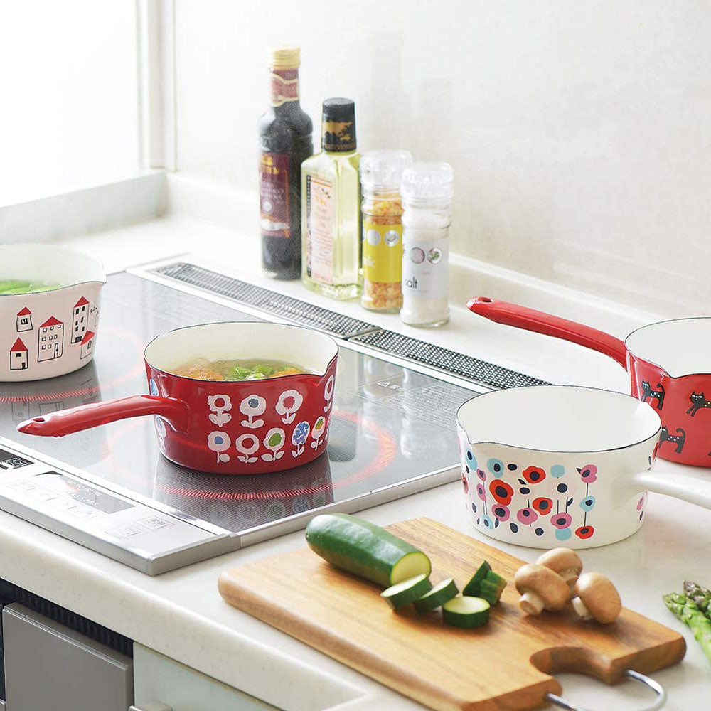 Yutaka Horo Enameled Milk Pan (Plune Dot)