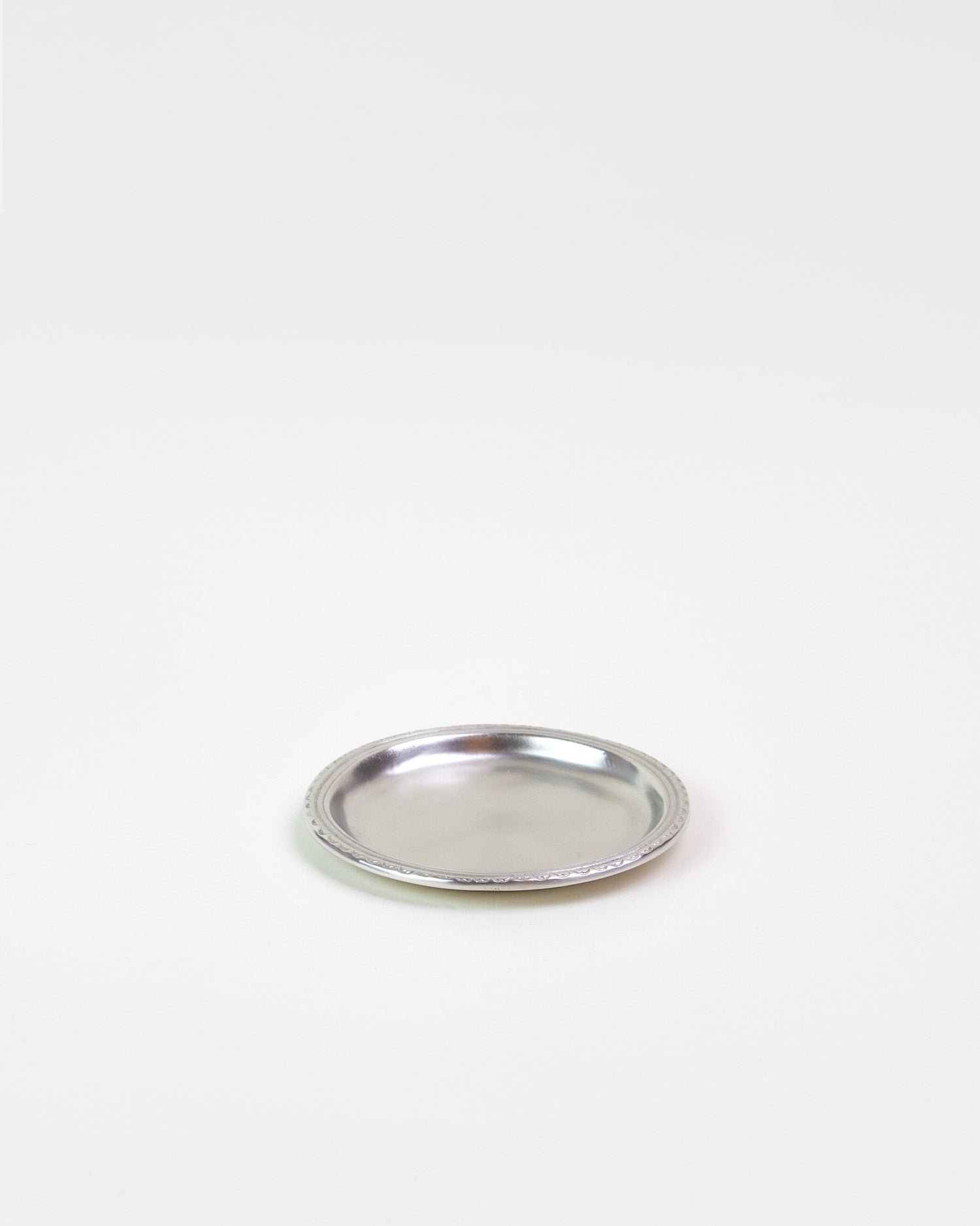 Scallop Rimmed Bottle Coaster